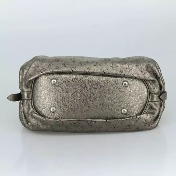 LOUIS VUITTON Monogram Mahina XS Shoulder Bag Bronze M95717 LV Auth yk16691 - Picture 7 of 16